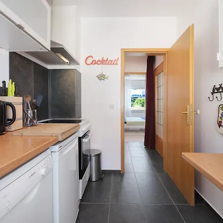 Bachem Mit Balkon Apartment *